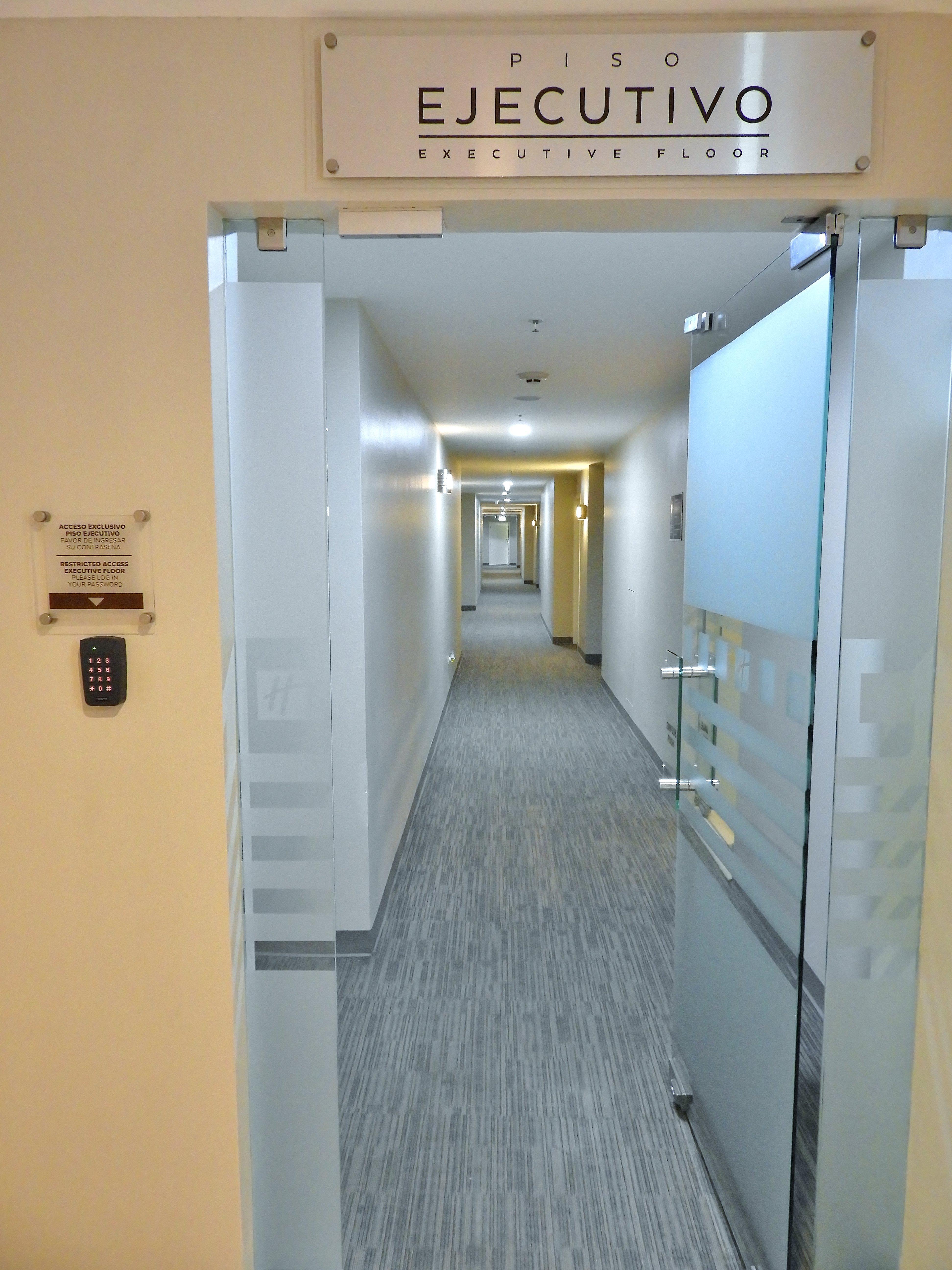 Holiday Inn Reynosa Zona Dorada Eksteriør billede