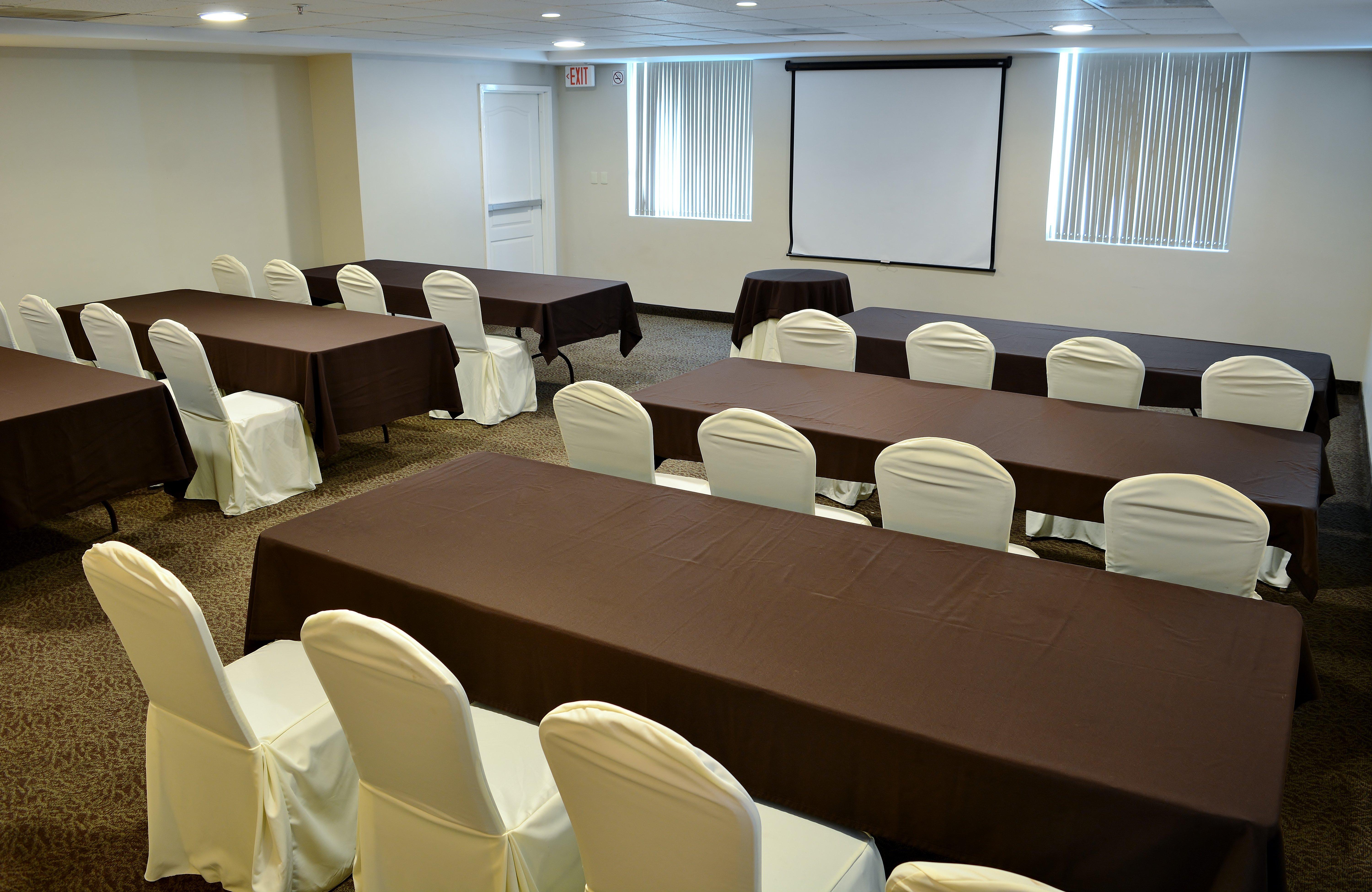 Holiday Inn Reynosa Zona Dorada Eksteriør billede